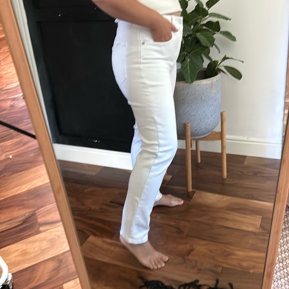 Anthropologie X CQY Straight Leg High Rise Jeans in White. Size 28X26 - Picture 2 of 16